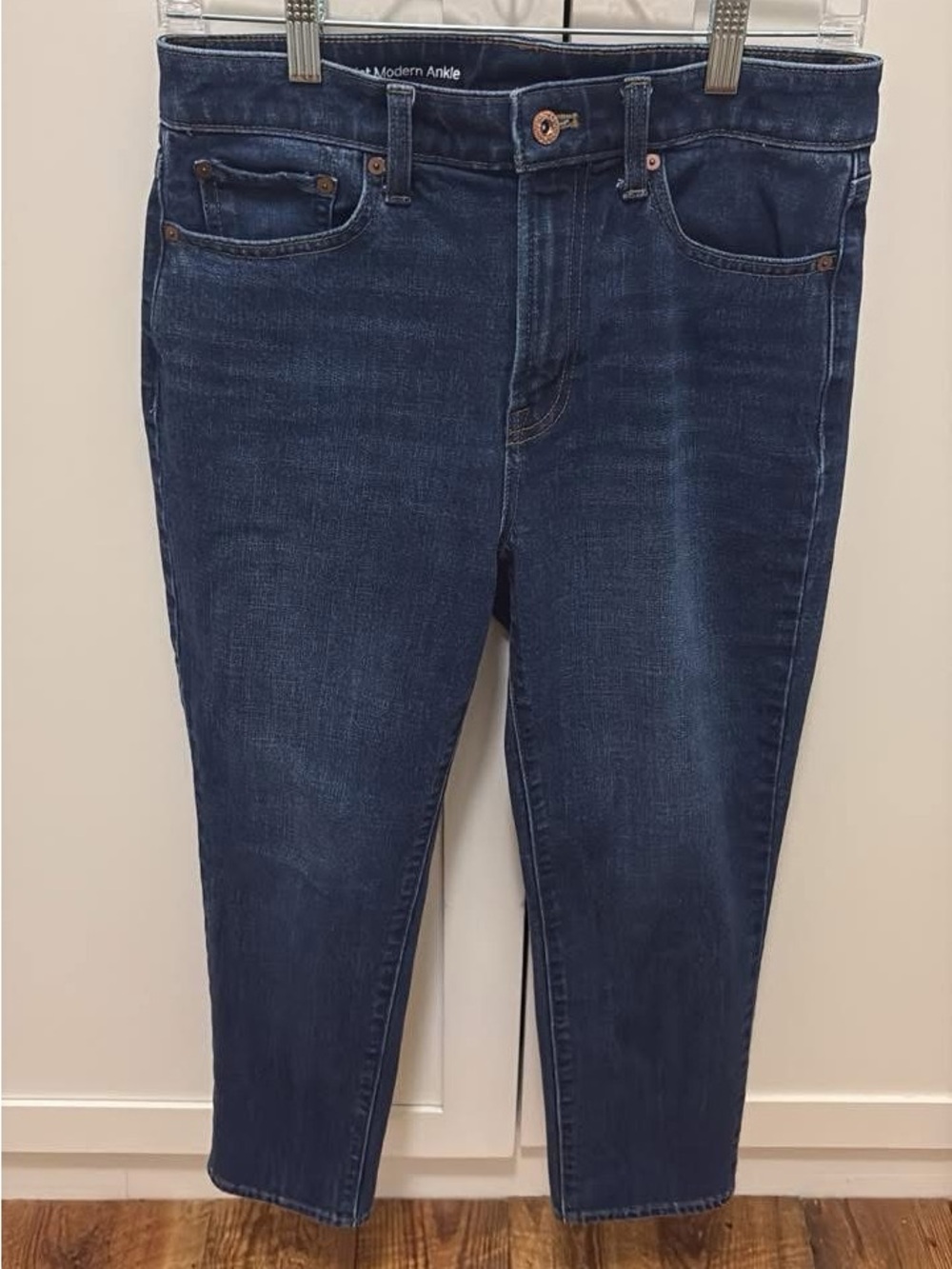 Dark Wash Modern Ankle Jeans